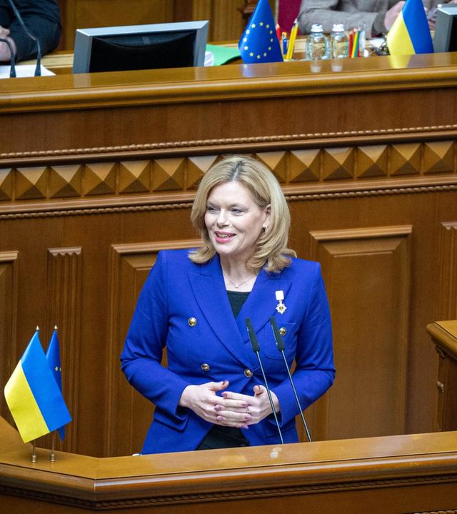 Klöckner in Kiew: "Wir bleiben an Ihrer Seite"