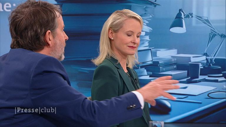 Mehrarbeit statt Vier-Tage-Woche: Booster für die Wirtschaft?