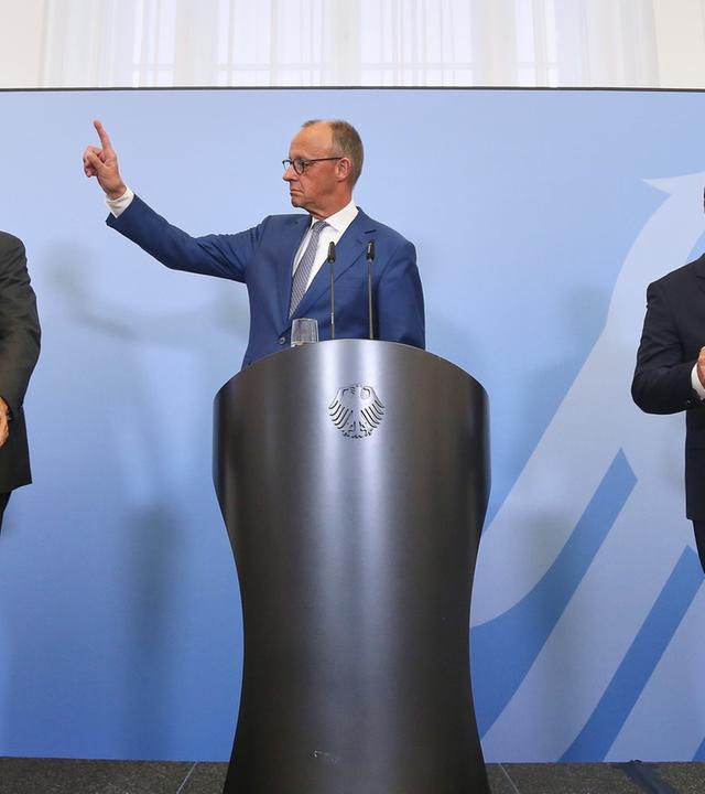 NATO-Generalsekretär Rutte besucht 50. Kabinettssitzung