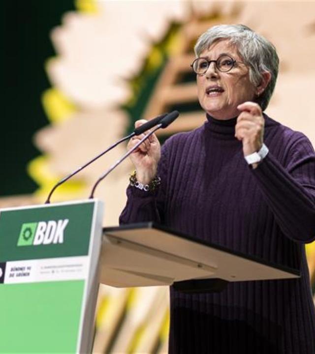 Neue Regierung: "Leider sind wir hundert Schritte zurückgegangen"