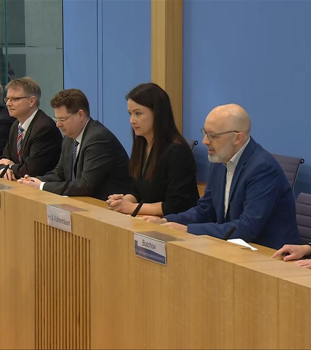 Wirtschaftsinstitute: Konjunkturprognose halbiert