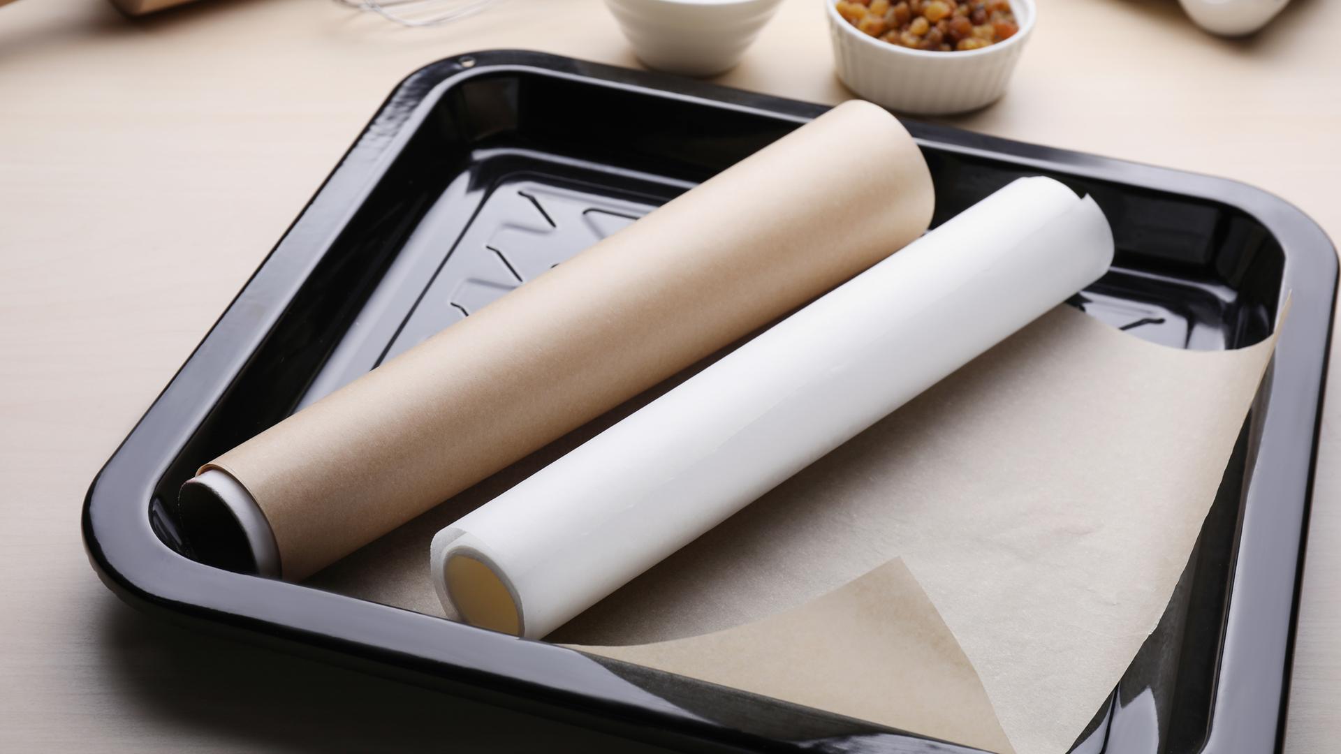 Backpapier und Backblech