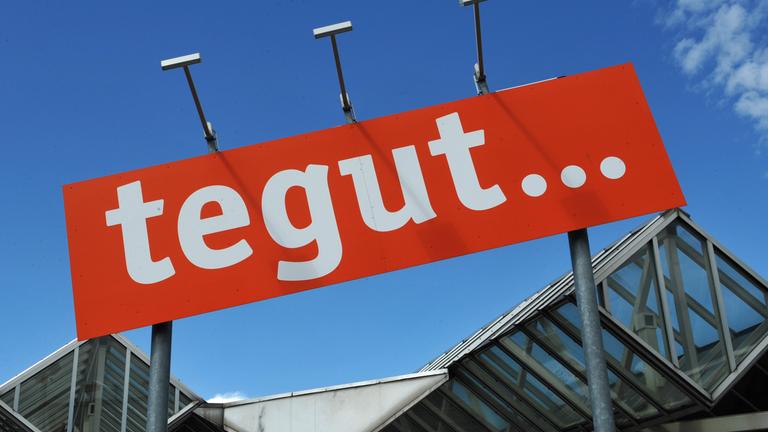 Das Logo eines tegut-Supermarkts.