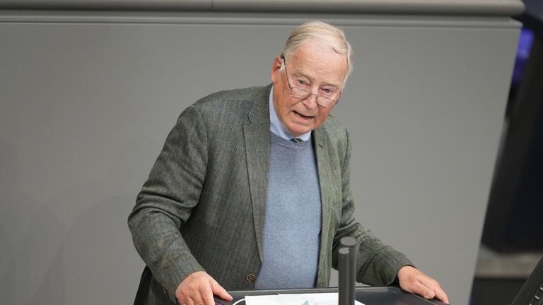 Alexander Gauland spricht in der Sondersitzung des Bundestages.