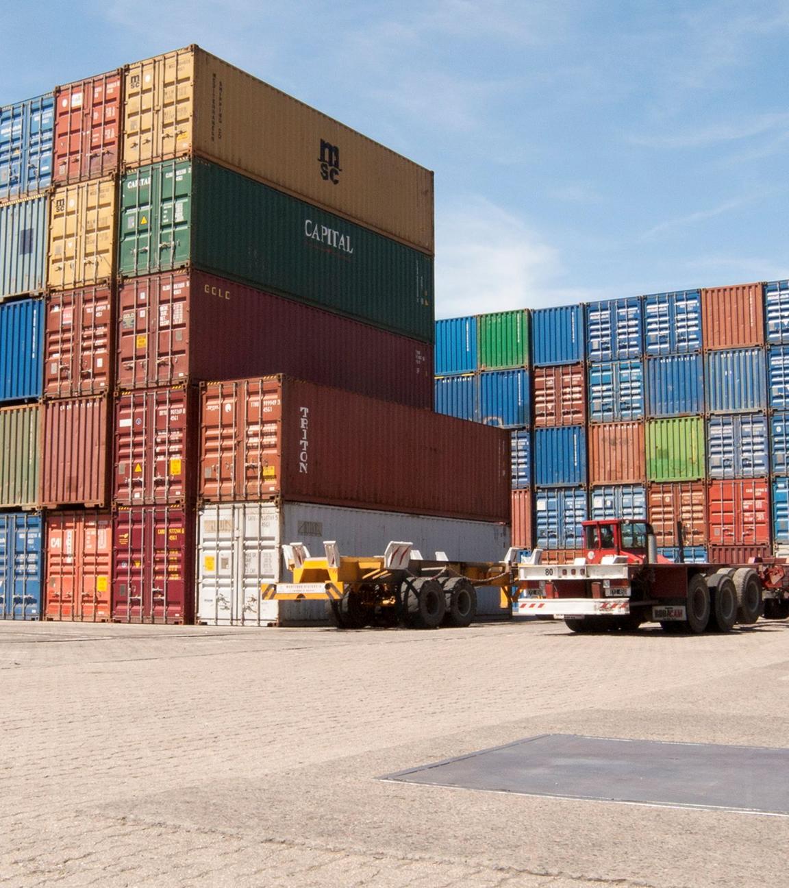 Container im Hafen von Buenos Aires. Archivbild