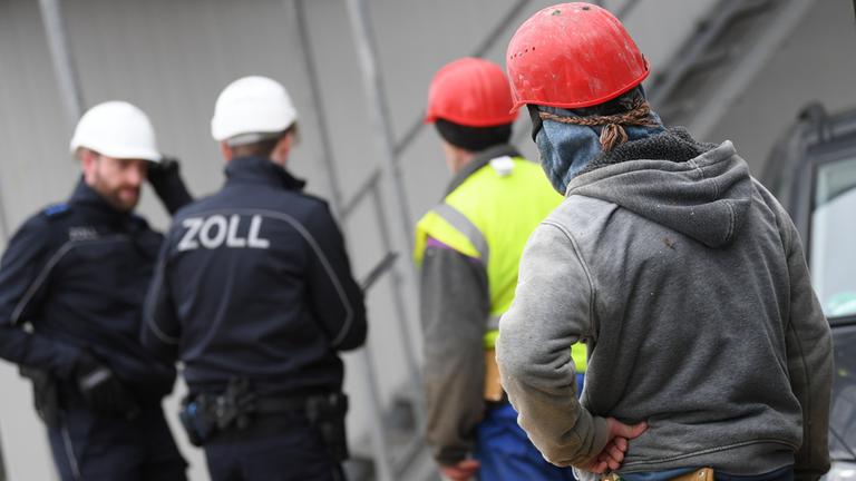 Der Zoll deckt immer mehr Verstöße auf. Archivbild.