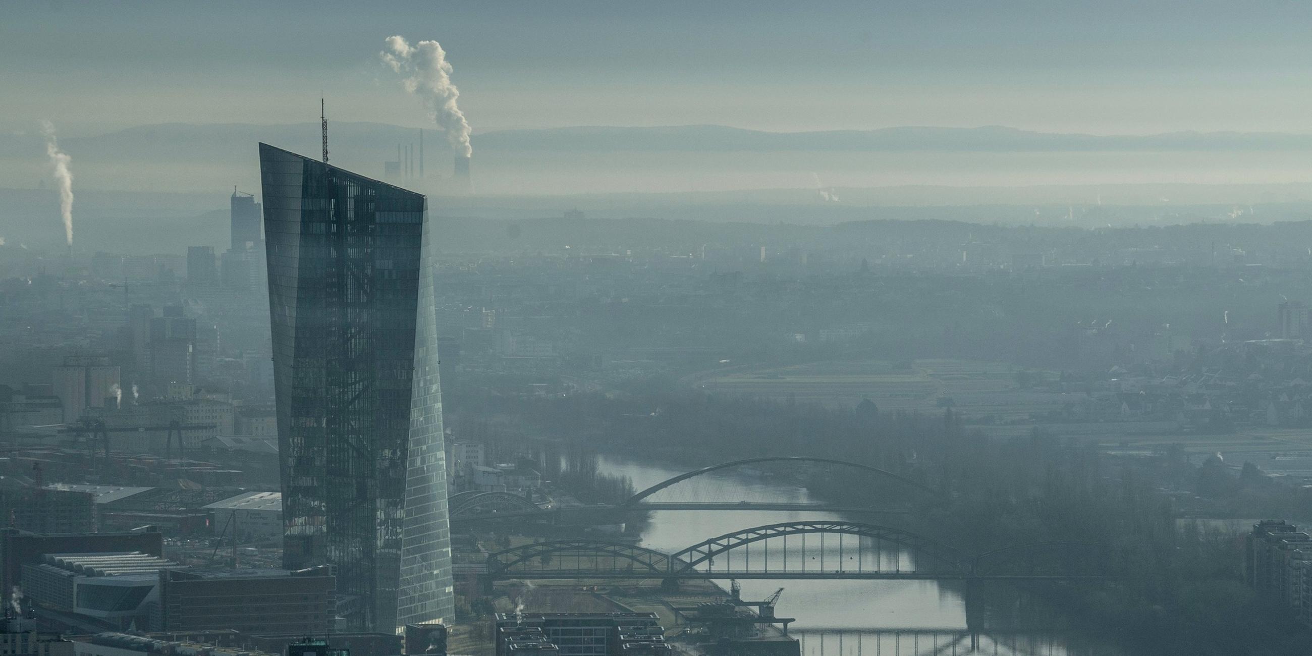 Die Zentrale der EZB in Frankfurt am Main. Archivbild