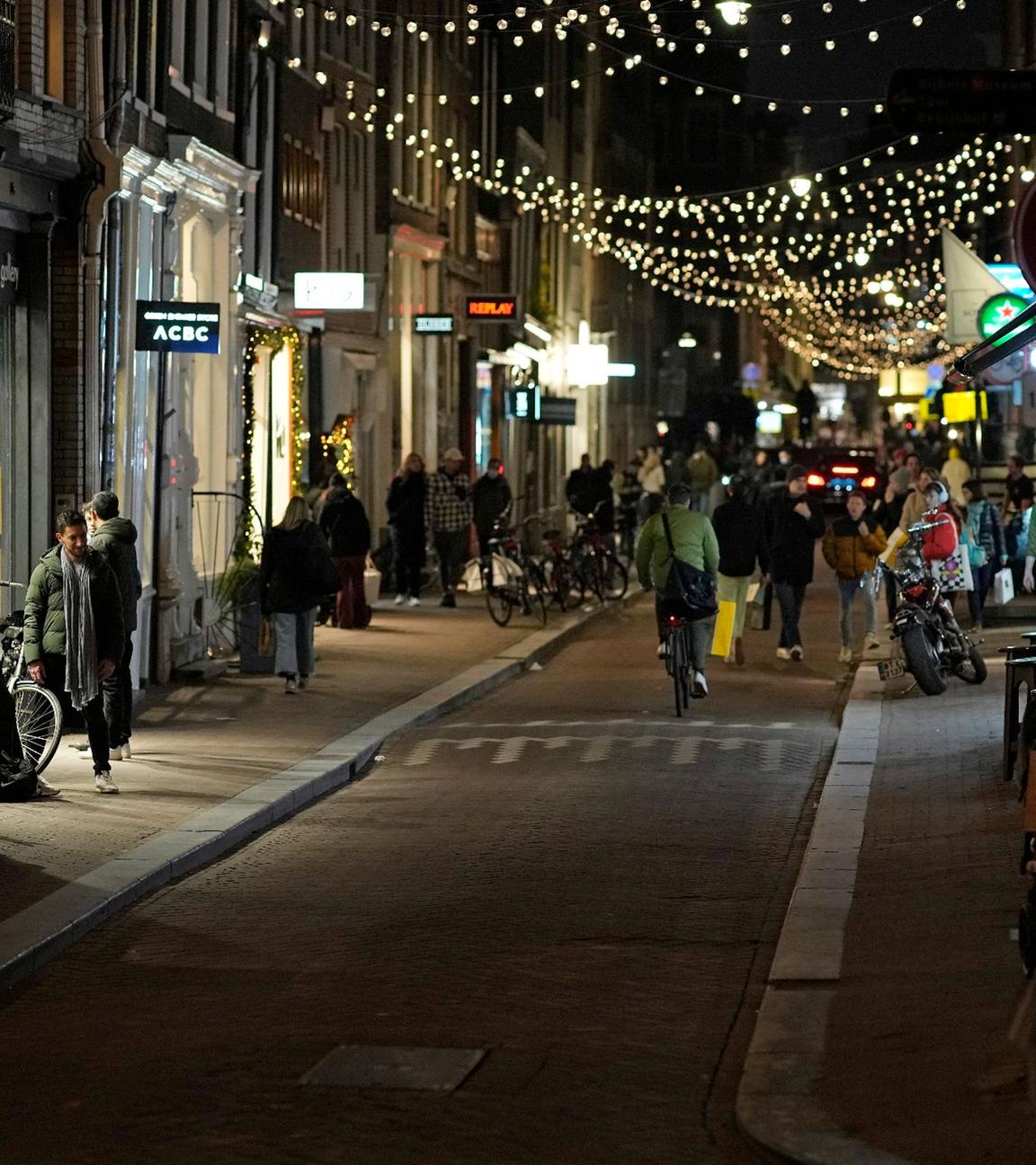 Eine Straße in Amsterdam. Symbolbild