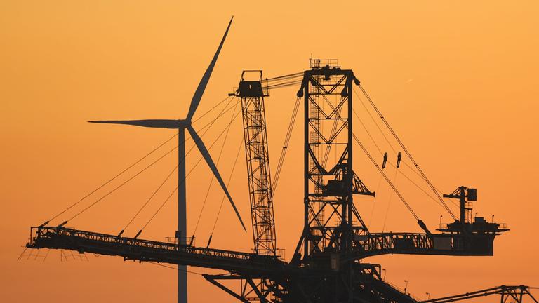 Eine Windenergieanlage. Archivbild