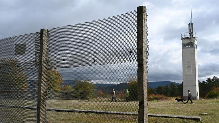 Grenzzaun an der Gedenkstätte Point Alpha in Rasdorf. Archiv