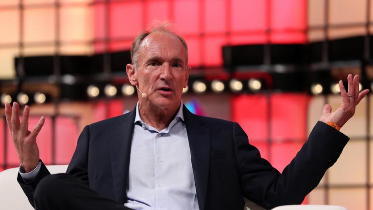 Sir Tim Berners-Lee ist der Erfinder des World Wide Web.