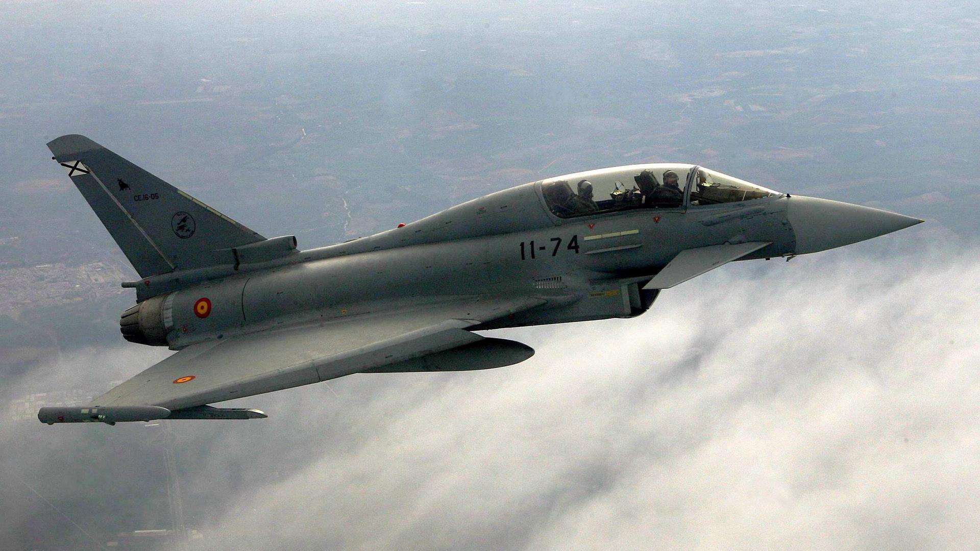 Solche Eurofighter werden als Abfangjäger eingesetzt.