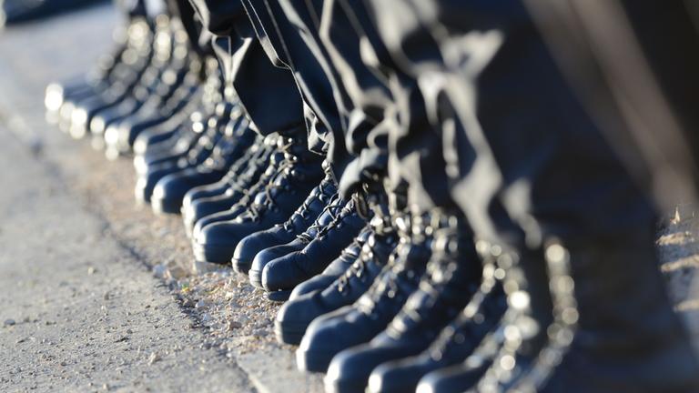 Stiefel von Bundeswehrsoldaten.