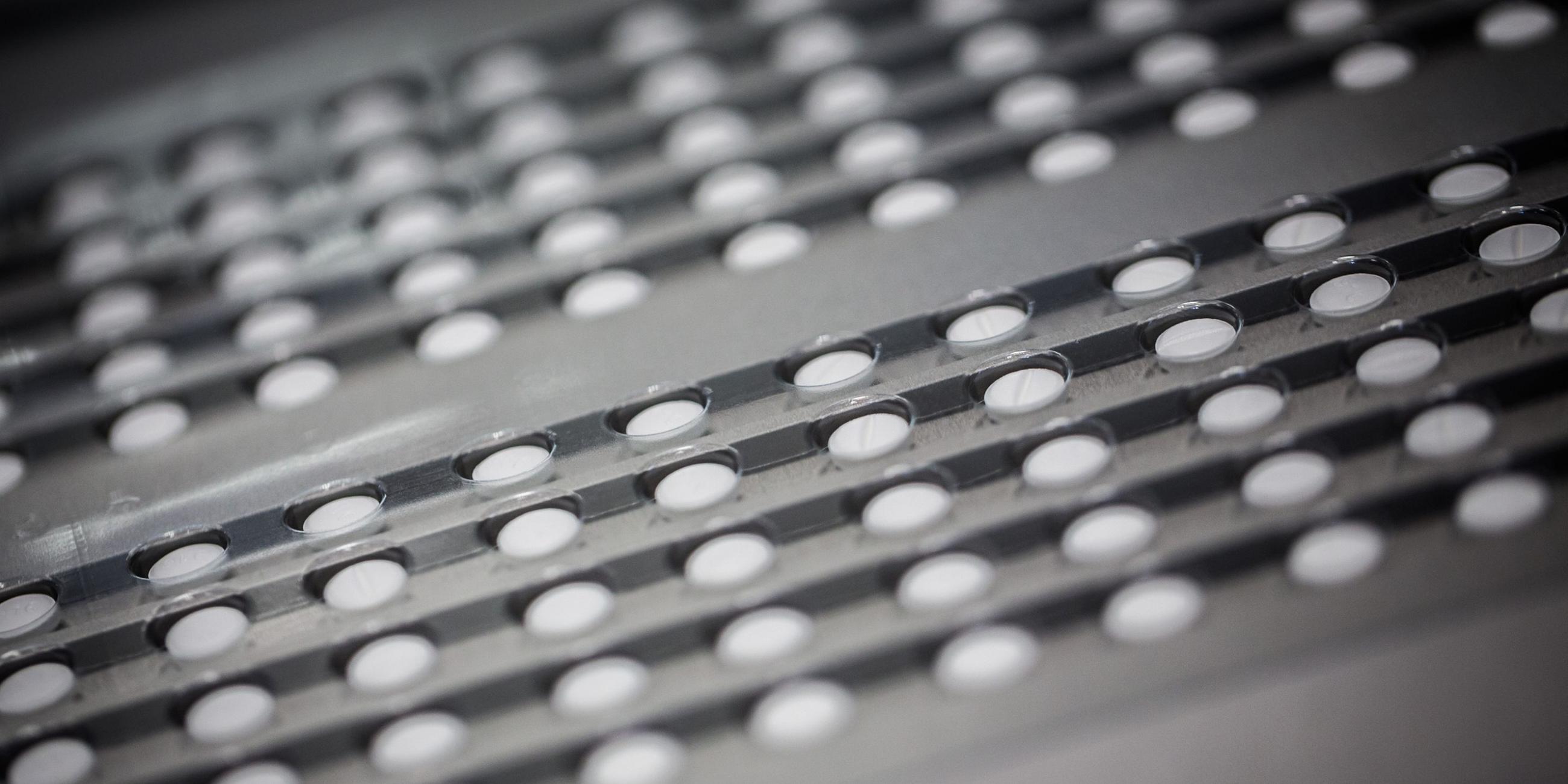 Tabletten werden in Blister verpackt. Archivbild