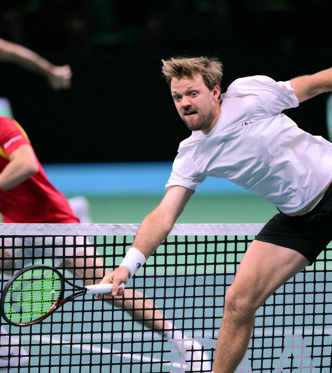 Deutschlands Kevin Krawietz in Aktion beim Spiel gegen Spanien.