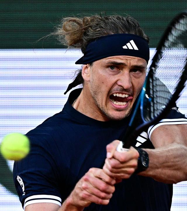 Tennis: Alexander Zverev bei den French Open in Paris.