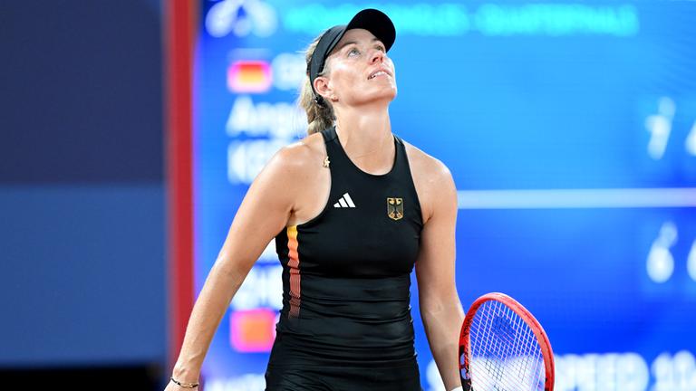 Angelique Kerber reagiert nach der Niederlage.