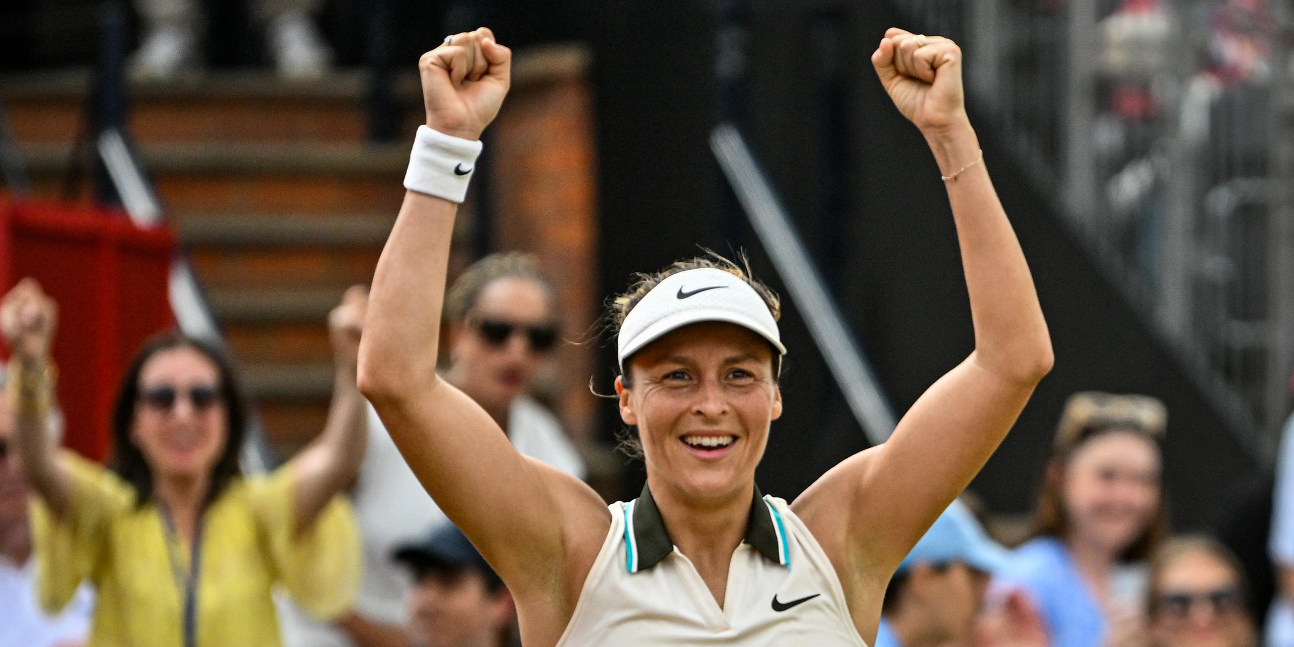 Deutschlands Tatjana Maria jubelt nach ihrem Sieg beim Queens Club gegen Amanda Anisimova aus den USA.