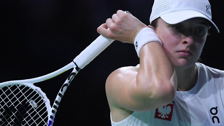 Tennisprofi Iga Swiatek wurde wegen eines positiven Dopingtest einen Monat gesperrt, wie erst verspätet bekannt wurde 