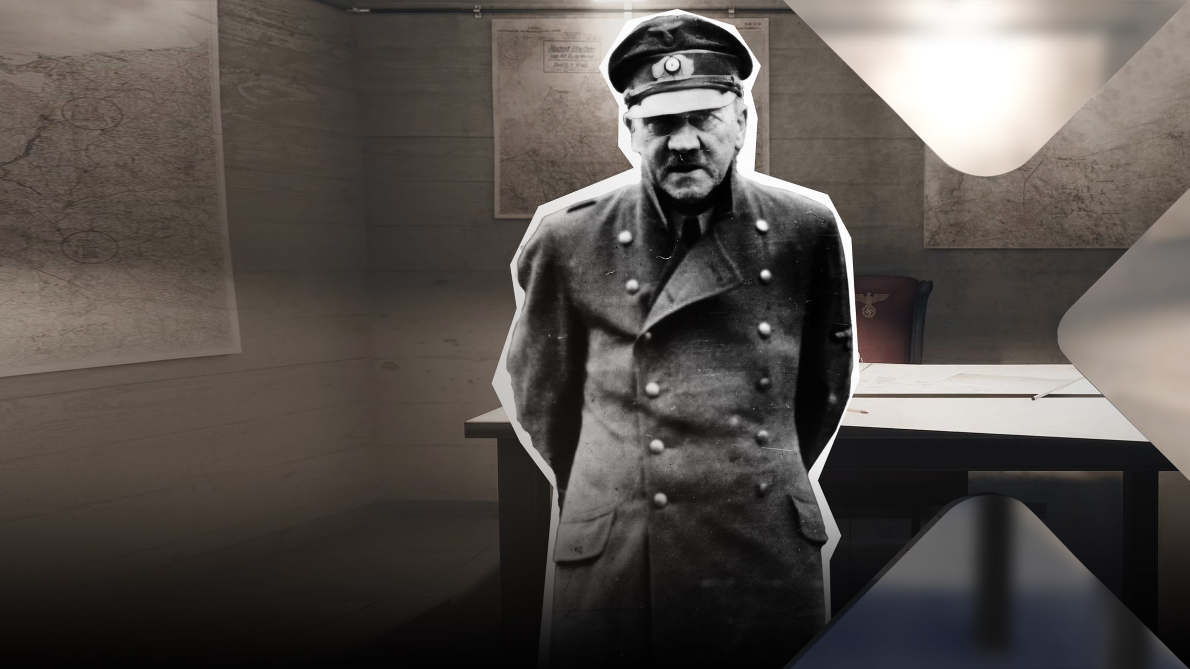 Vor einem animierten Hintergrund ist eine Fotografie von Adolf Hitler linksbündig eingesetzt. Er steht vor seinem Schreibtisch im Füherbunker und trägt eine Uniform. Das Bild ist in Schwarz-Weiß-Tönen gehalten. 