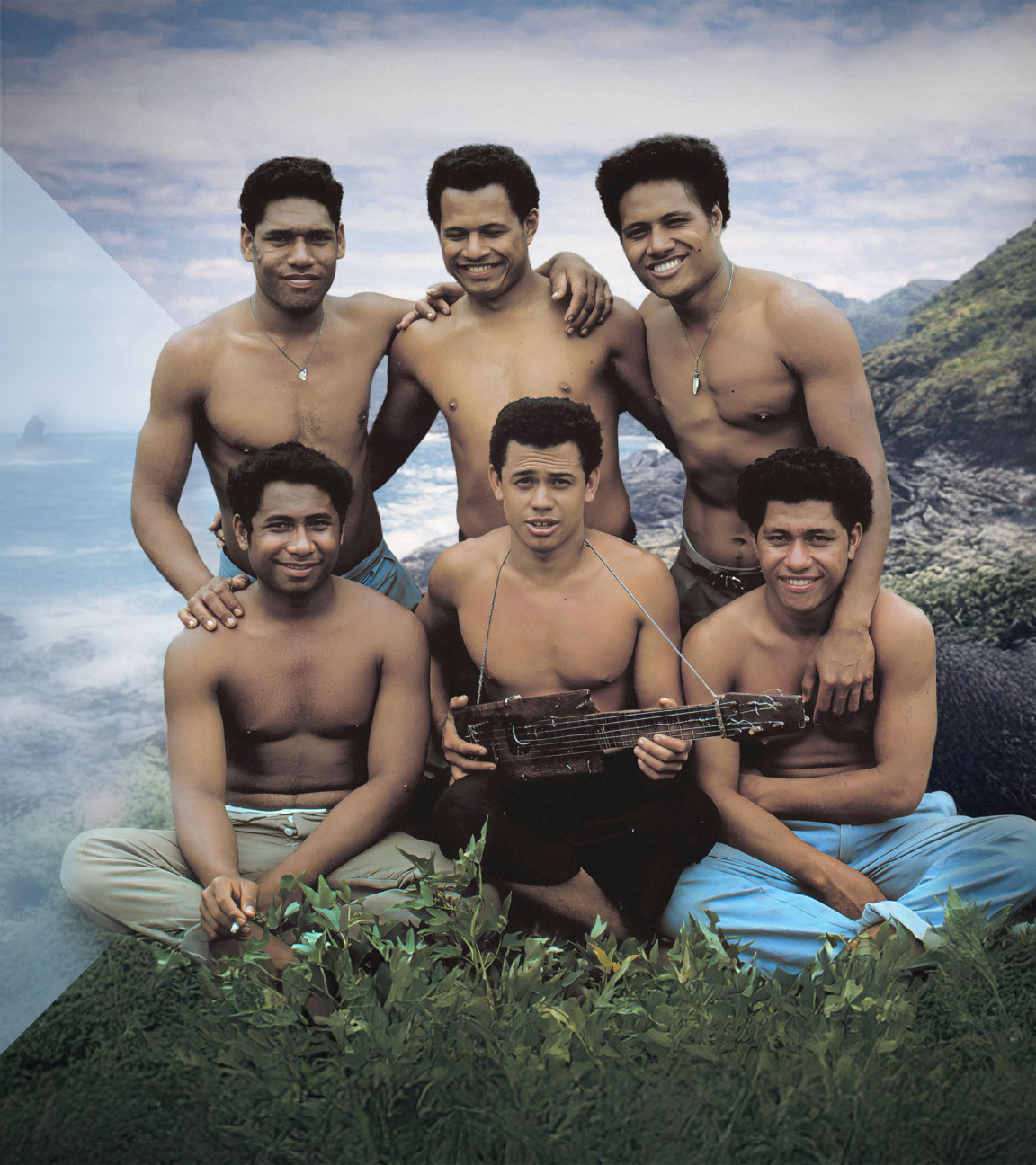 Schiffbrüchige auf Insel vor Meereskulisse