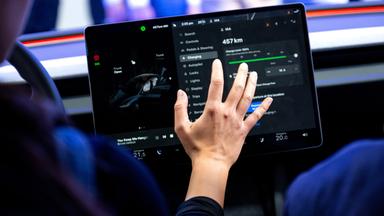 Display eines Tesla