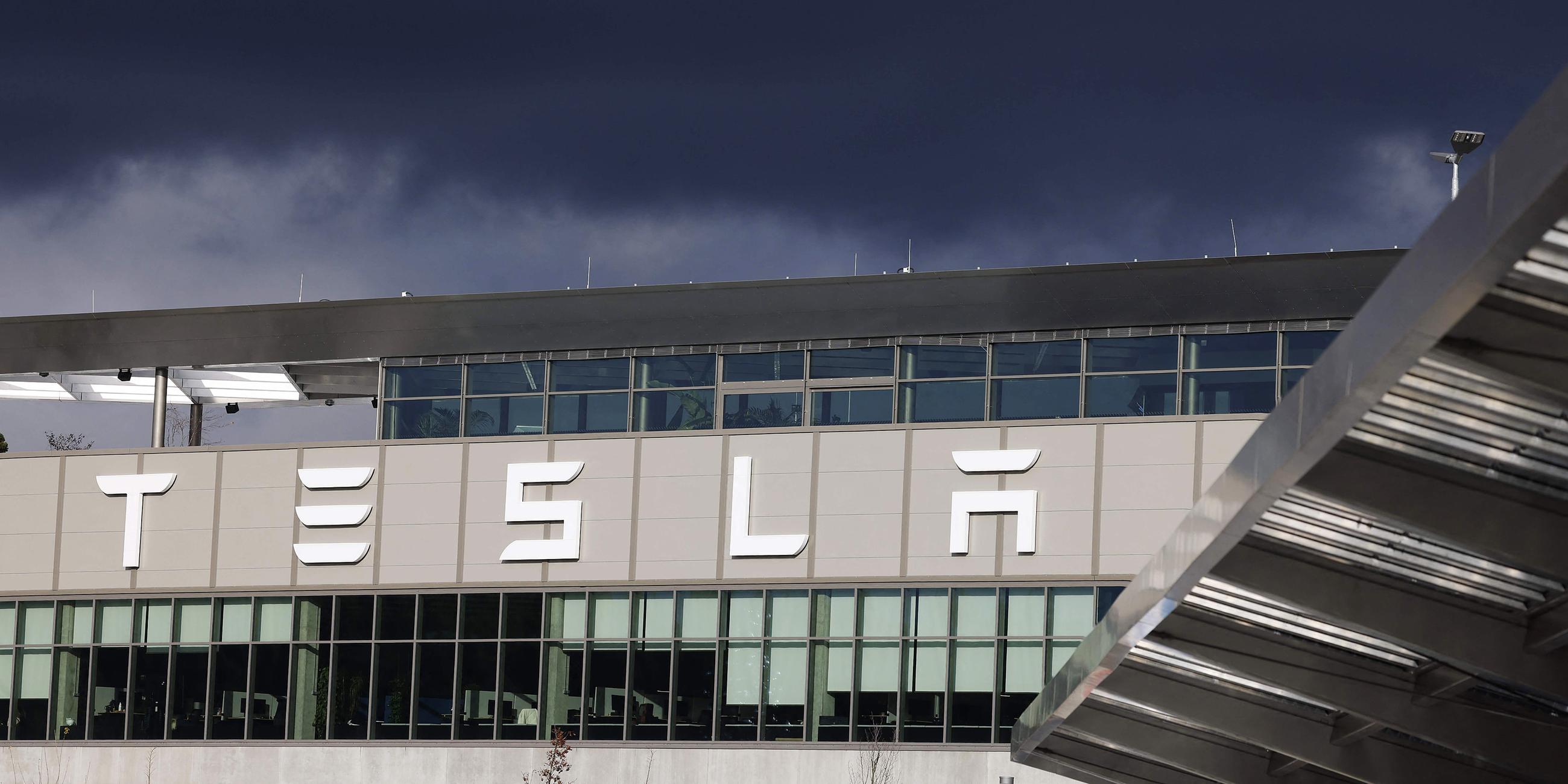 Die Tesla-Autofabrik in Grünheide Berlin-Brandenburg, aufgenommen am 20.11.2024