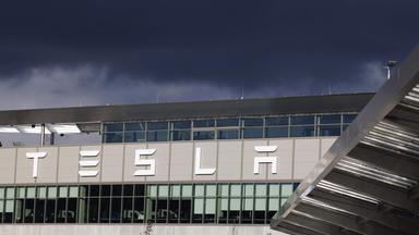 Die Tesla-Autofabrik in Grünheide Berlin-Brandenburg, aufgenommen am 20.11.2024