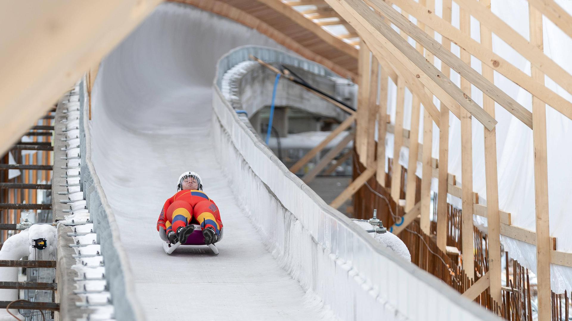 Einige Athleten konnten die künftige Olympiabahn in Cortina d'Ampezzo testen
