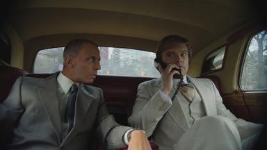 Jeremy Strong (links) und Sebastian Stan in einer Szene aus dem Film „The Apprentice“.