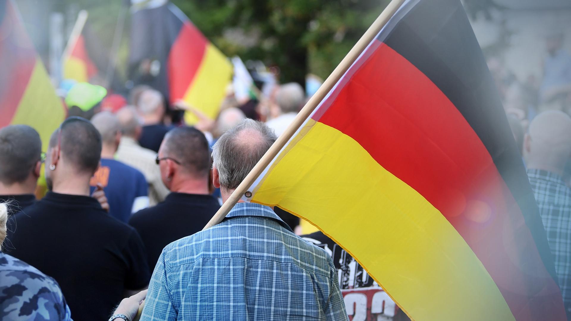 Teilnehmer einer rechtsextremen Demonstration