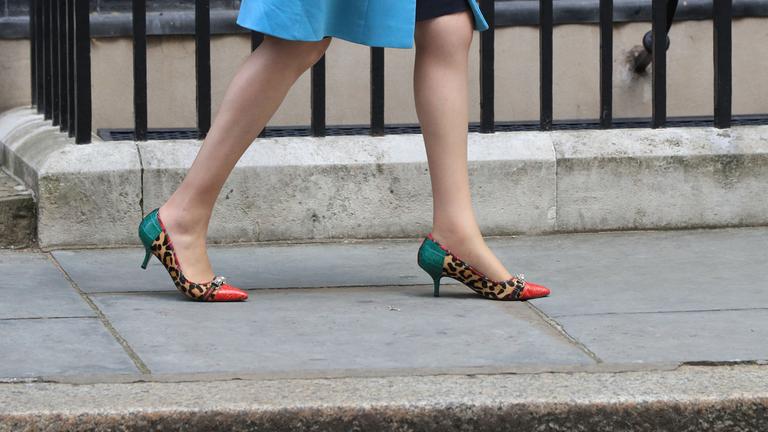 Theresa Mays trägt gerne ausgefallene Schuhe, wie dieses Exemplar mit Leopardenmuster.