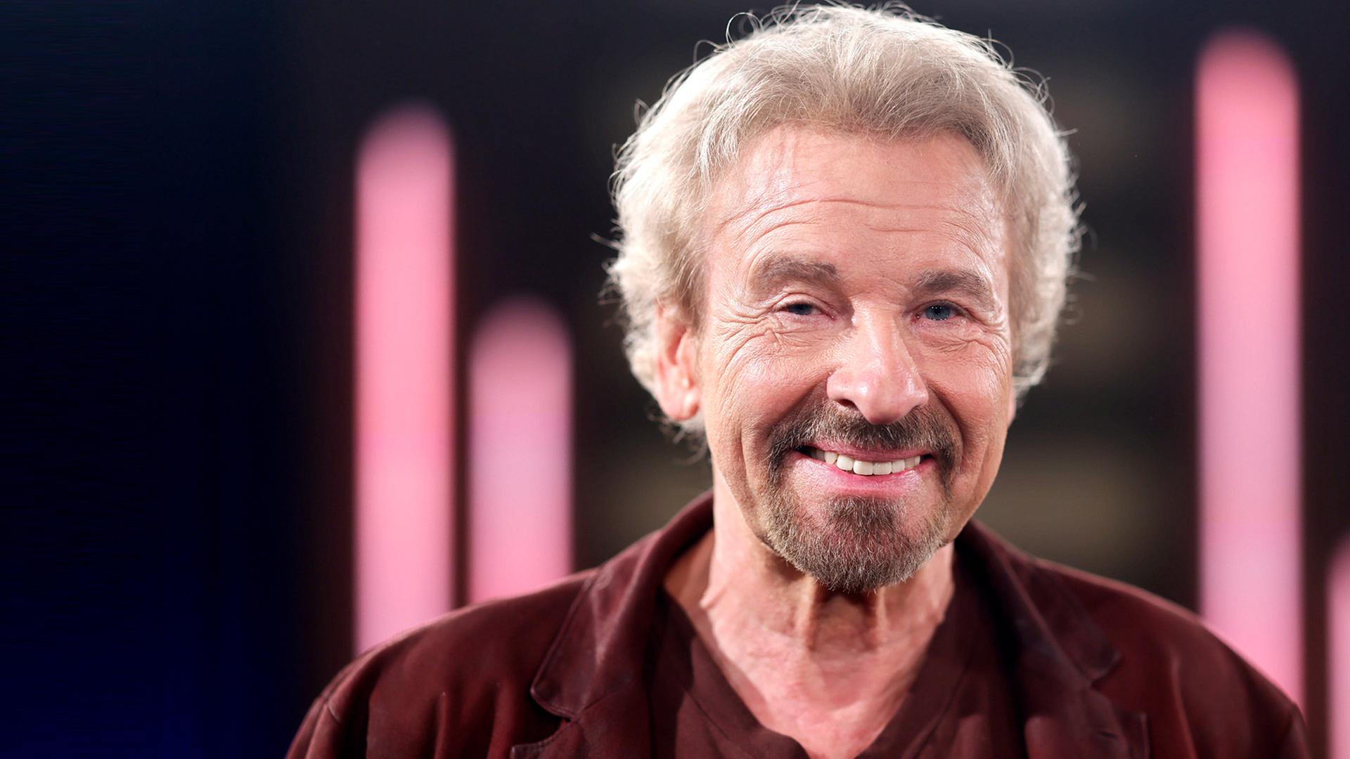 Moderator Thomas Gottschalk bei der Aufzeichnung der WDR-Talkshow 'Kölner Treff' im WDR Studio BS 3. Köln am 11.10.2024