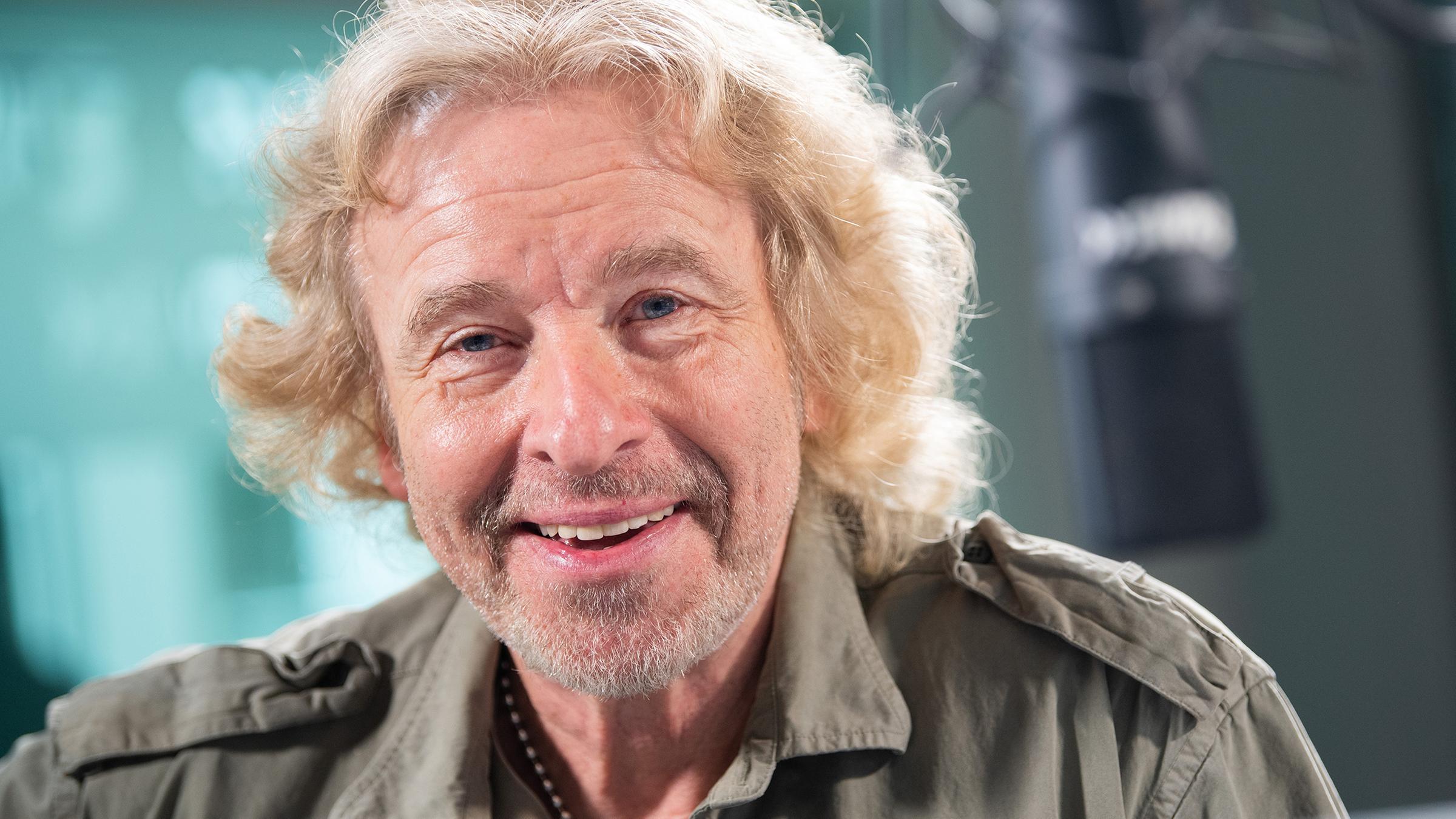 Thomas Gottschalk lächelt