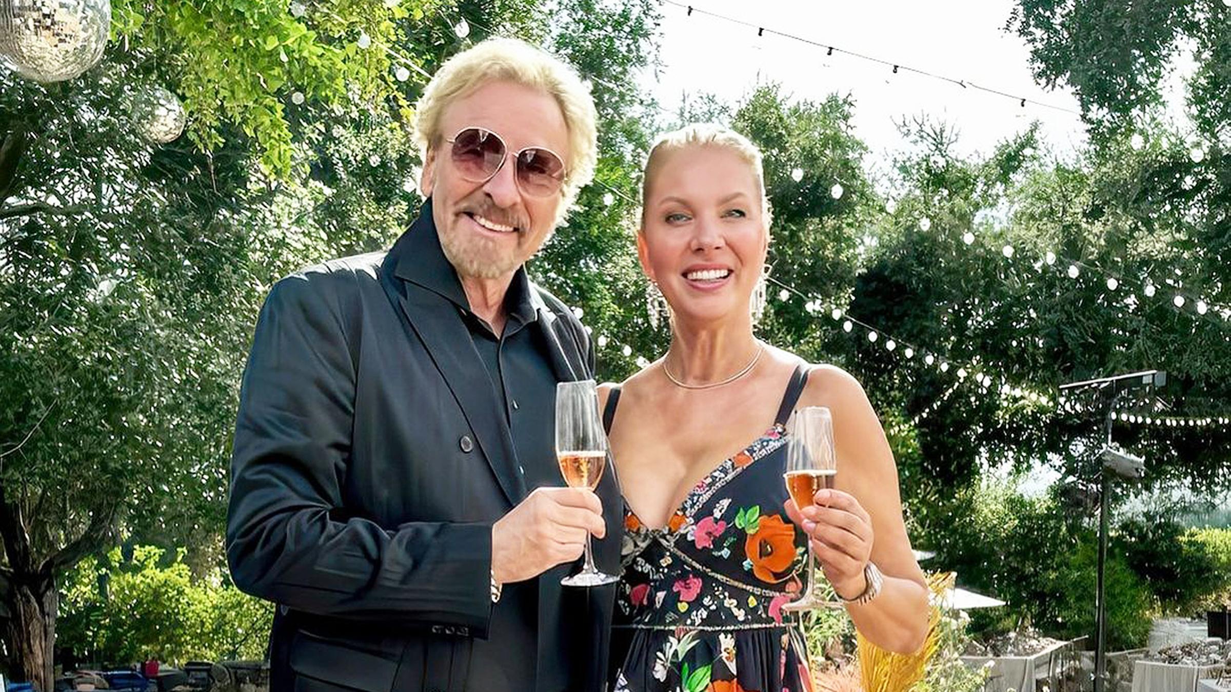 Thomas Gottschalk mit seiner Freundin Karina Mroß 