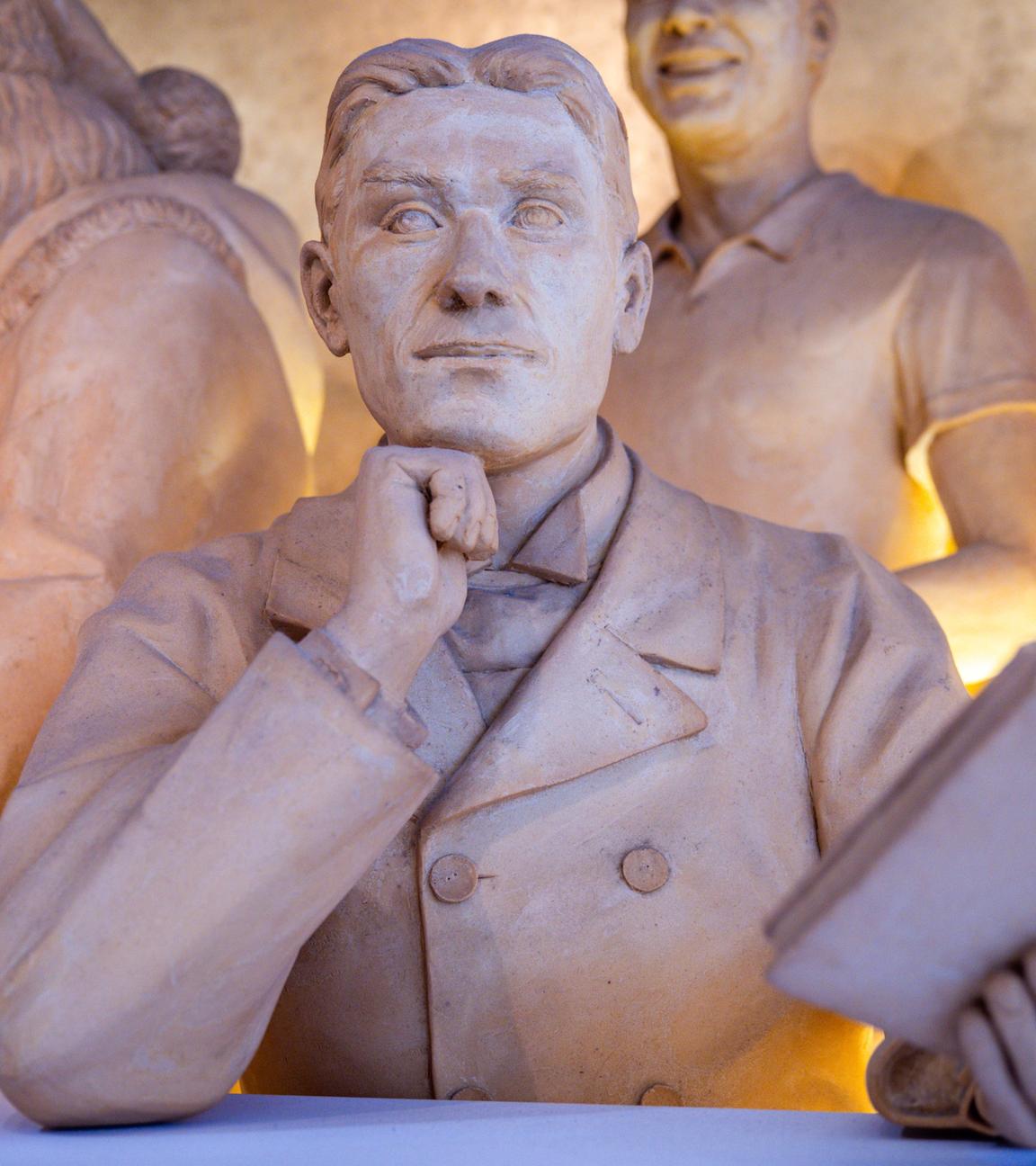 Eine aus Marzipan gefertigte Figur von Thomas Mann steht im Marzipanmuseum der Firma Niederegger. Zum 150. Geburtstag von Thomas Mann gibt es neben einem Festakt mit dem Bundespräsidenten und einer Ausstellung mit dem Titel «Meine Zeit. 