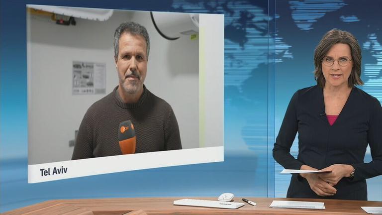 ZDF-Korrespondent Thomas Reichart spricht in einem Schaltgespräch aus Tel Aviv