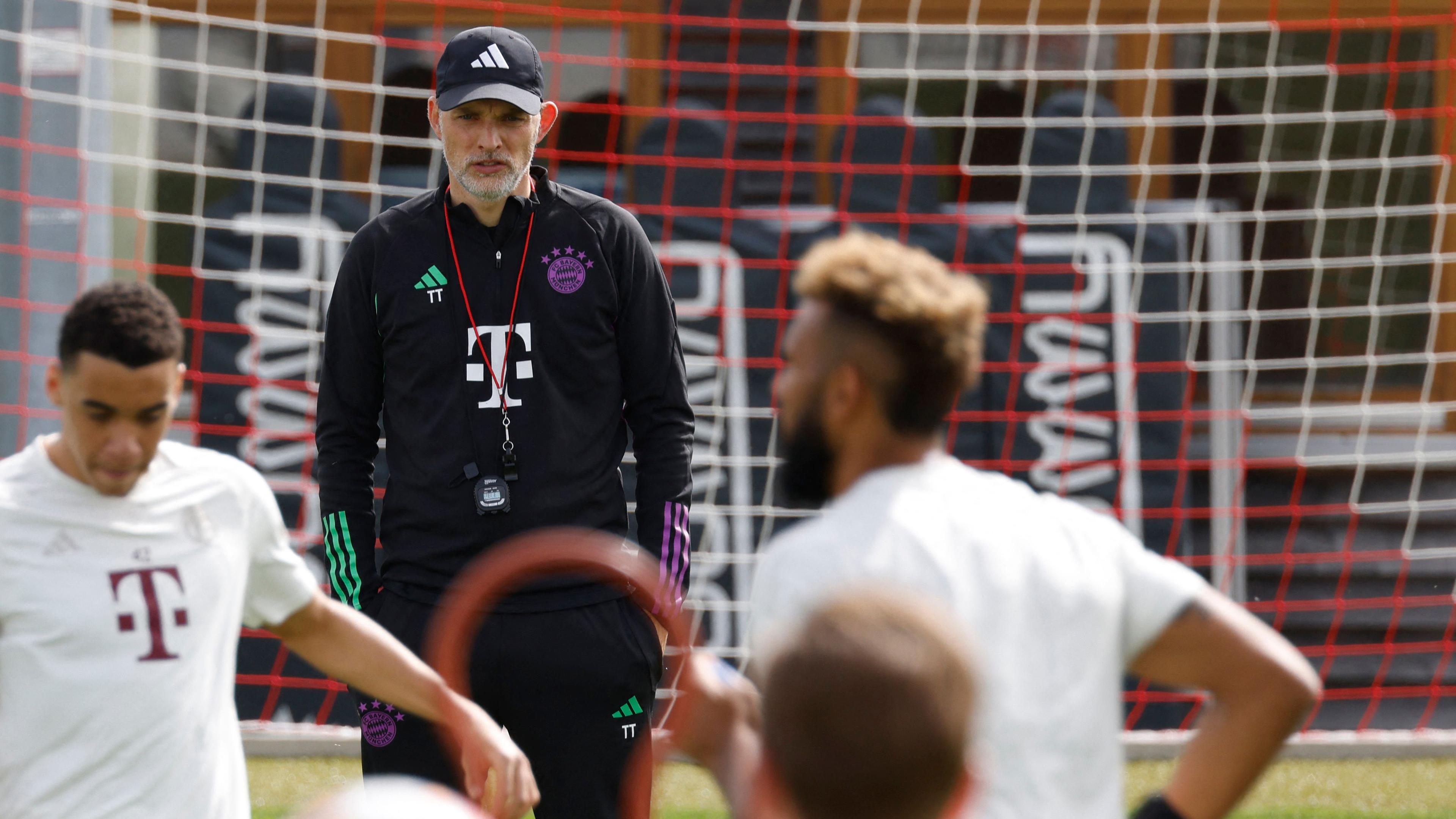 Thomas Tuchel bei einer Trainingseinheit am 08.04.2024 in München.