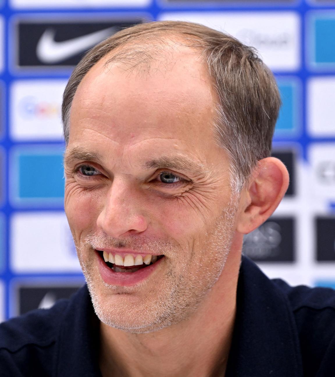 Der deutsche Cheftrainer der englischen Nationalmannschaft, Thomas Tuchel, reagiert während einer Pressekonferenz am Vorabend des Fußball-Qualifikationsspiels der Gruppe L zur FIFA-Weltmeisterschaft 2026 zwischen Serbien und England im Rajko-Mitic-Stadion in Belgrad am 8. September 2025. 