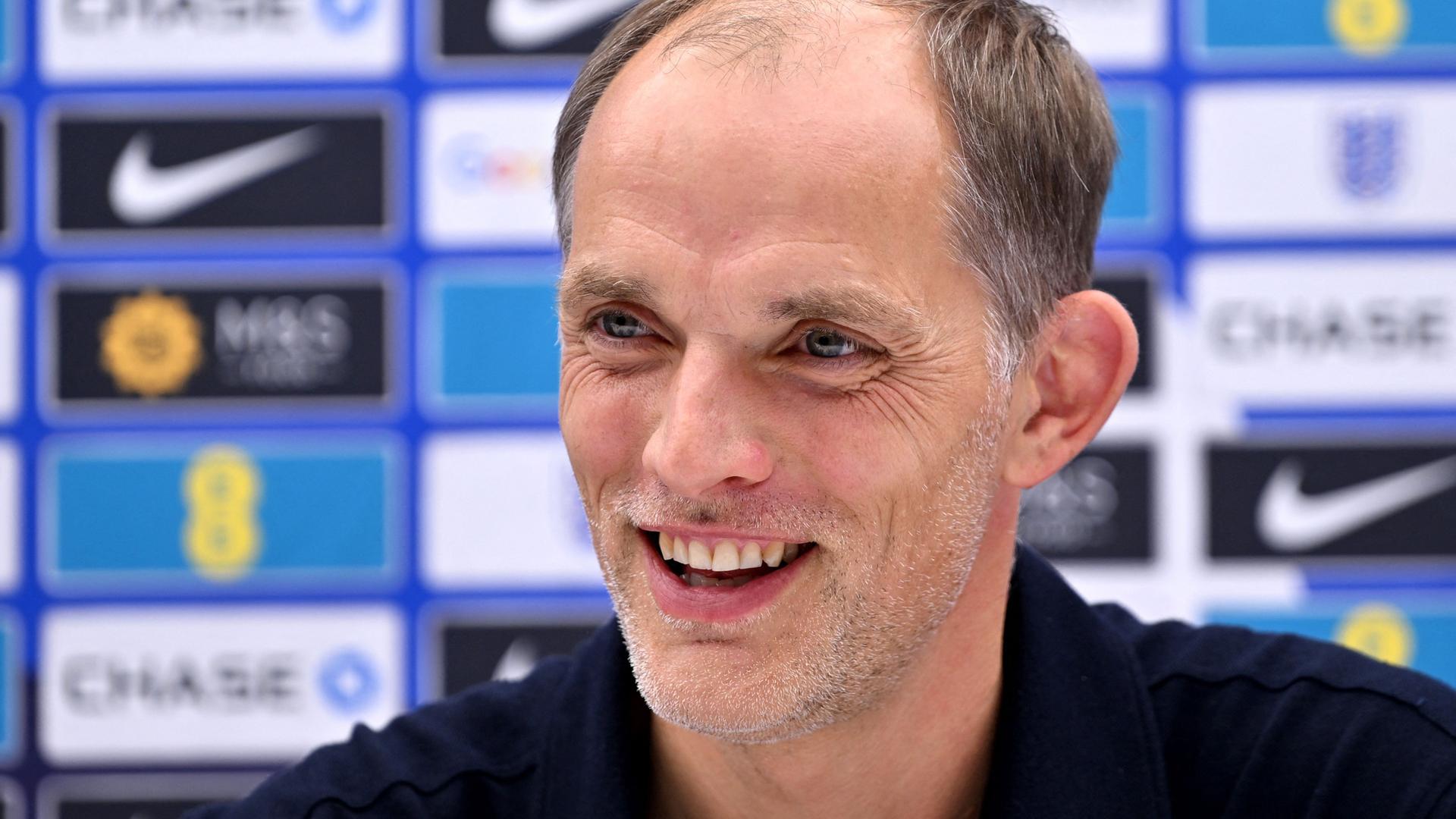 Der deutsche Cheftrainer der englischen Nationalmannschaft, Thomas Tuchel, reagiert während einer Pressekonferenz am Vorabend des Fußball-Qualifikationsspiels der Gruppe L zur FIFA-Weltmeisterschaft 2026 zwischen Serbien und England im Rajko-Mitic-Stadion in Belgrad am 8. September 2025. 