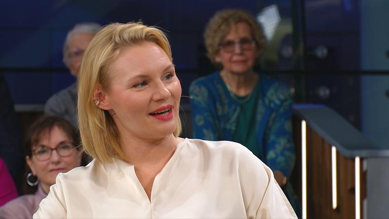 Rosalie Thomass | Schauspielerin