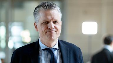Archiv: Thorsten Frei beim Pressestatement am Rande der 68. Sitzung des 21. Deutschen Bundestages im Reichstagsgebäude. Berlin, 26.03.2026