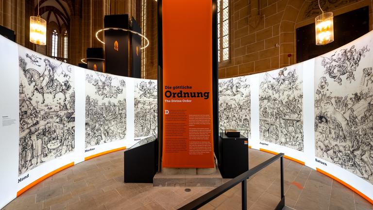 Teile der Austellung über Bauernkriege in Thüringen mit der Aufschirft "Die göttliche Ordnung"