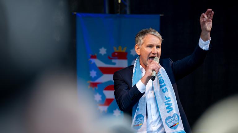 Thüringen, Erfurt: Rede des Vorsitzenden der AfD-Fraktion im Thüringer Landtag, Björn Höcke (AfD). Archivbild