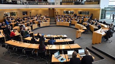  Erfurt: Der Plenarsaal des Thüringer Landtags.
