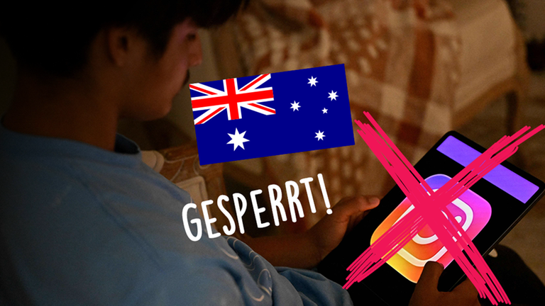 Ein Junge zeigt sein Handy in die Kamera, darauf zu sehen ist der Hinweis auf das Social-Media-Verbot in Australien.