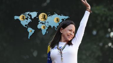 María Corina Machado und eine Weltkarte mit Friedensnobelpreis-Medaillen