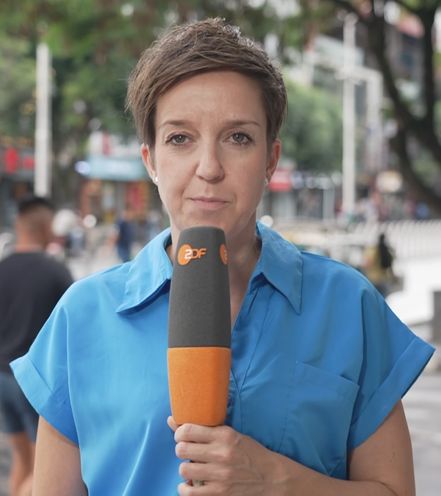 ZDF-Korrespondentin Miriam Steimer ins Studio zugeschaltet aus Nepal.