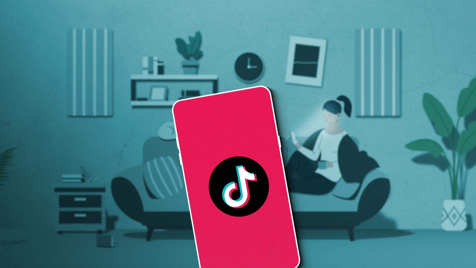 Die Illustration zeigt ein Smartphone mit dem Tiktok-Logo. Dahinter sitzt ein Mädchen auf einer Couch und schaut auf ihr Handy.
