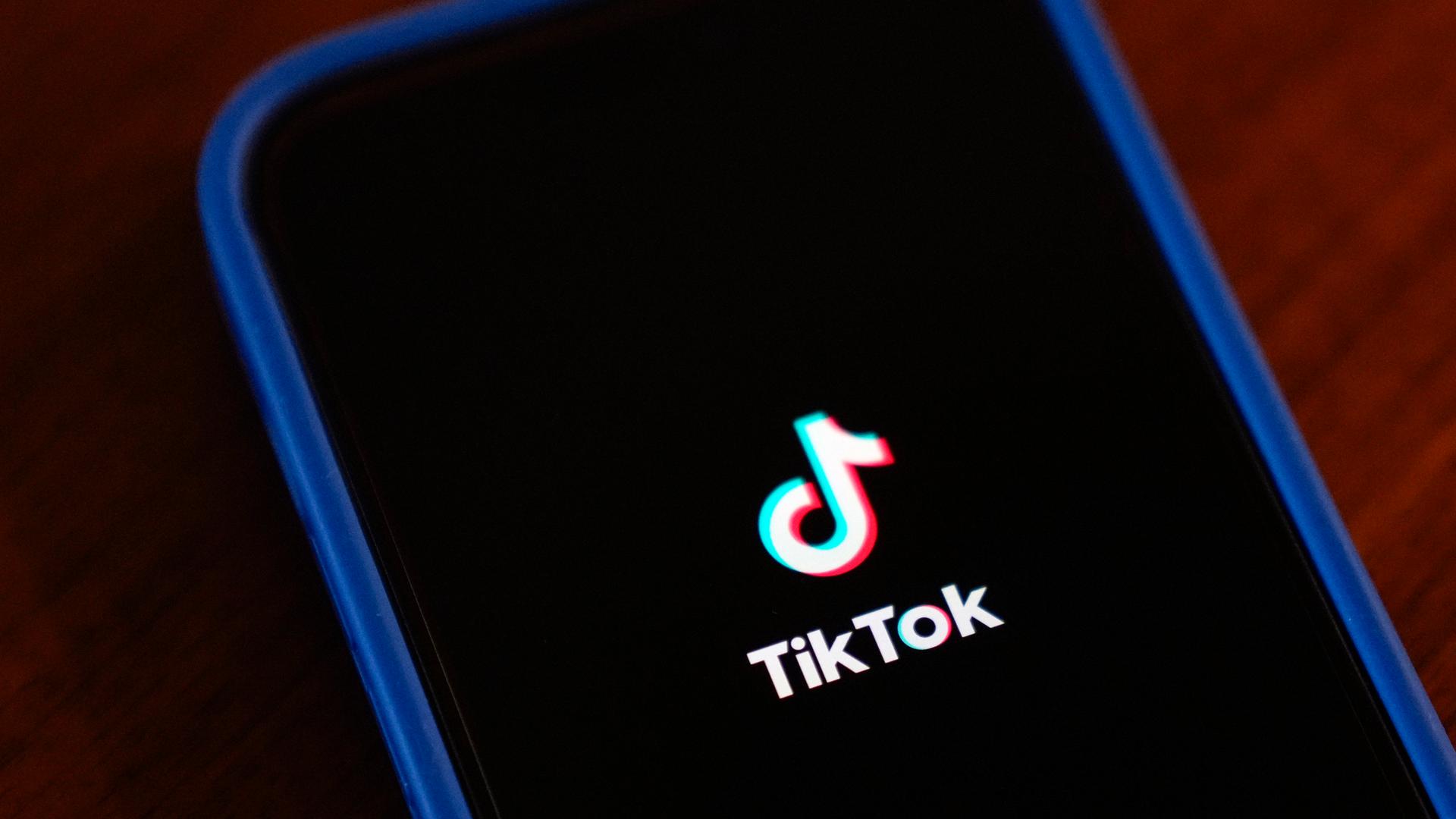 TikTok Logo 